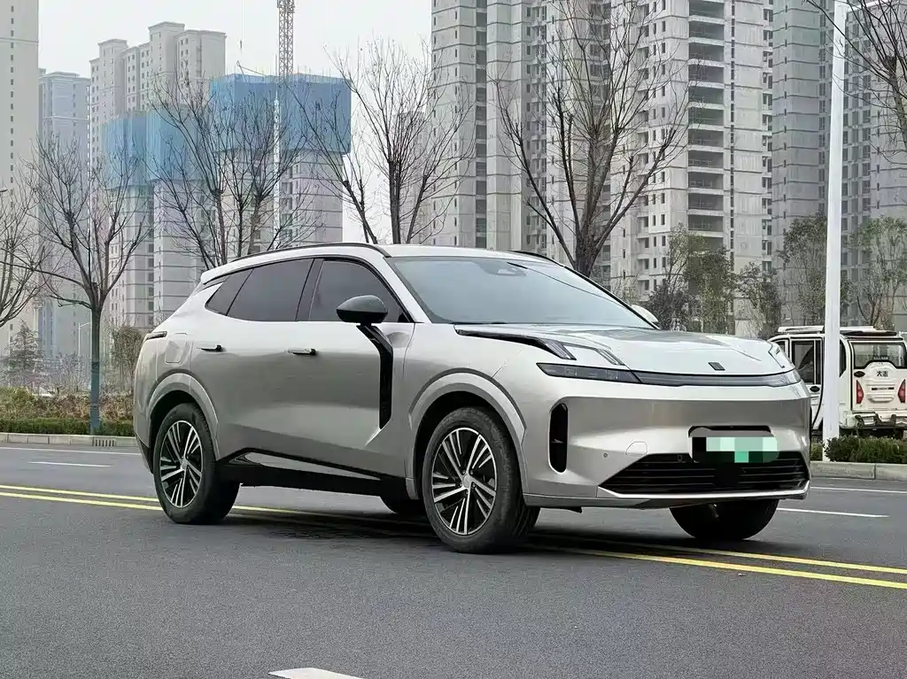 Lynk & Co 08 EM-P 2023 120km Halo