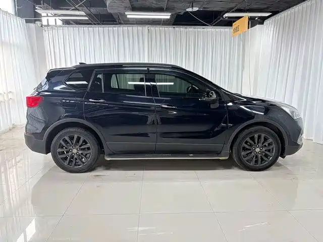 Buick Envision Plus — миниатюра 8