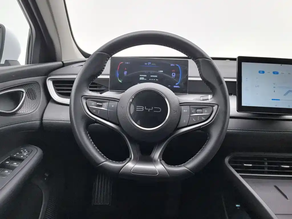 BYD Seal 05 DM-i — миниатюра 11