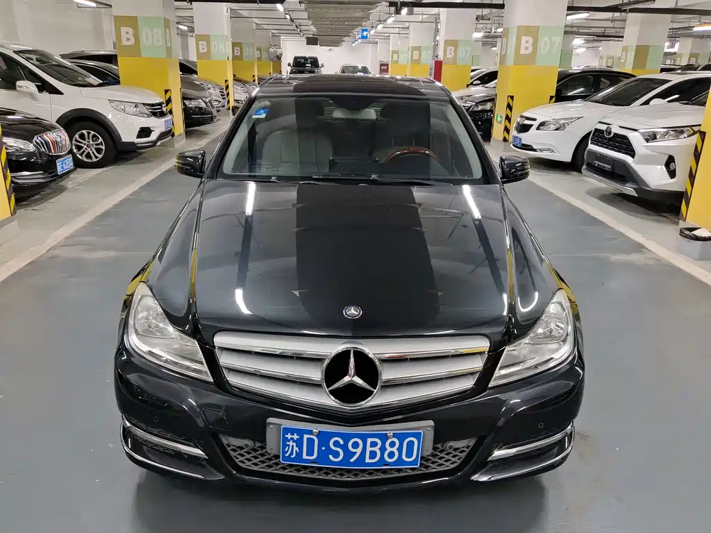 Mercedes-Benz C-Class — миниатюра 2