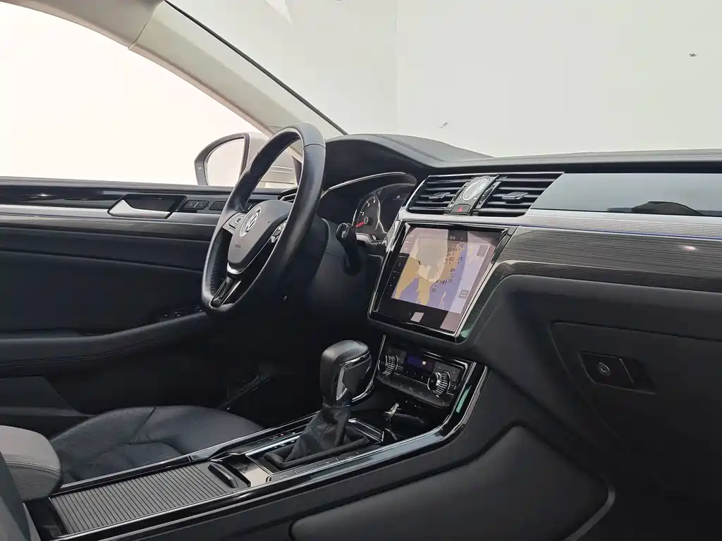 Volkswagen Phideon — миниатюра 11