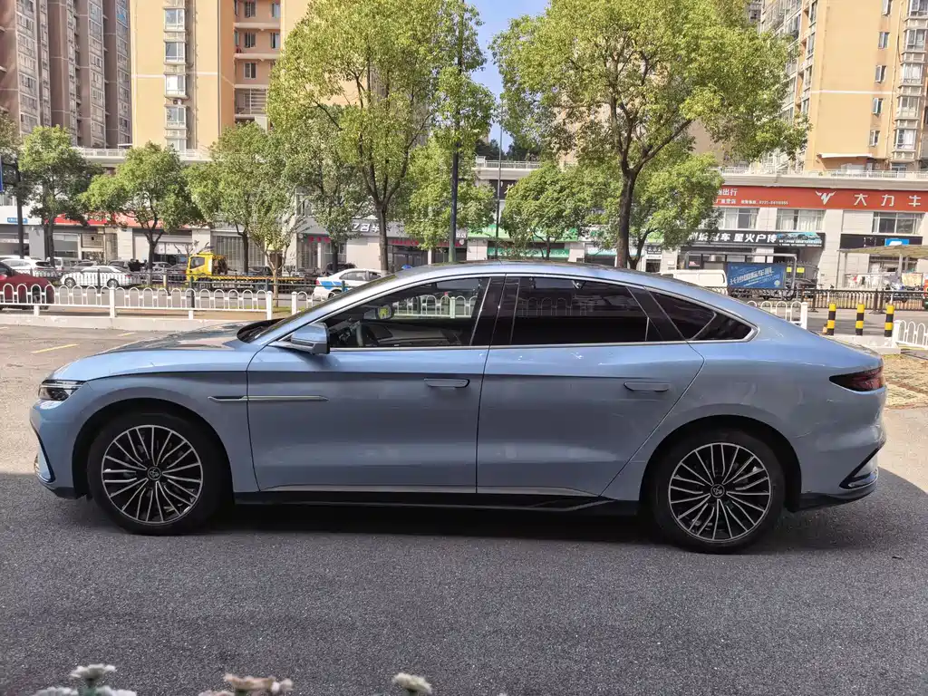 BYD Han — миниатюра 8