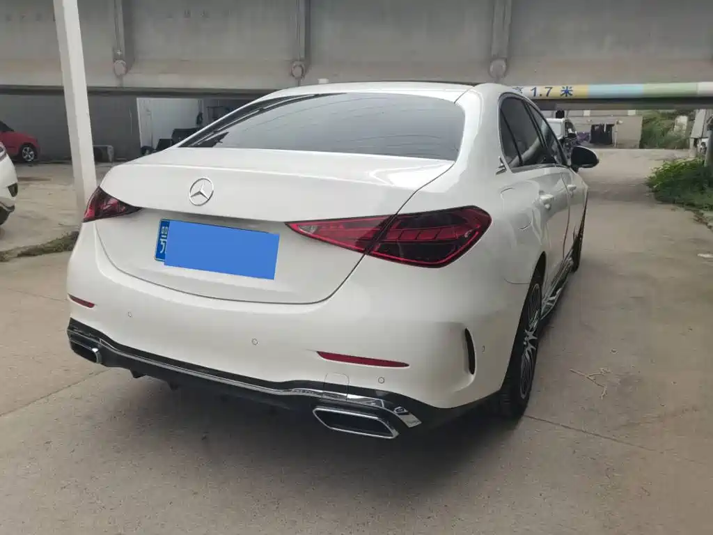 Mercedes-Benz C-Class — миниатюра 12