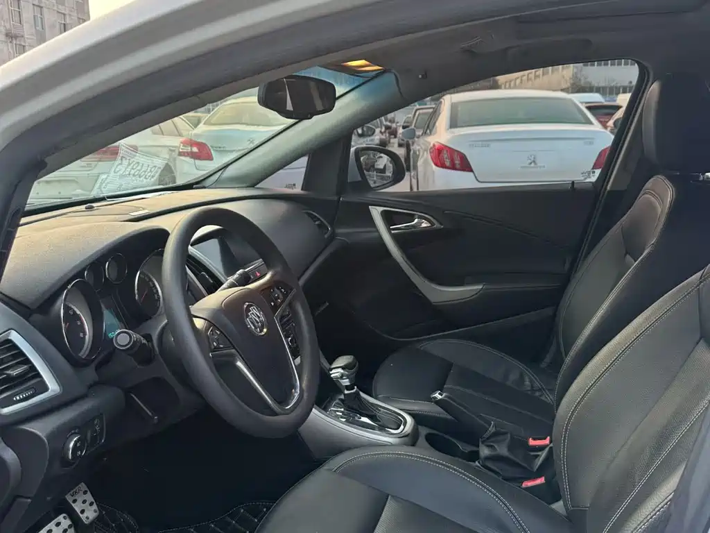 Buick Excelle — миниатюра 7