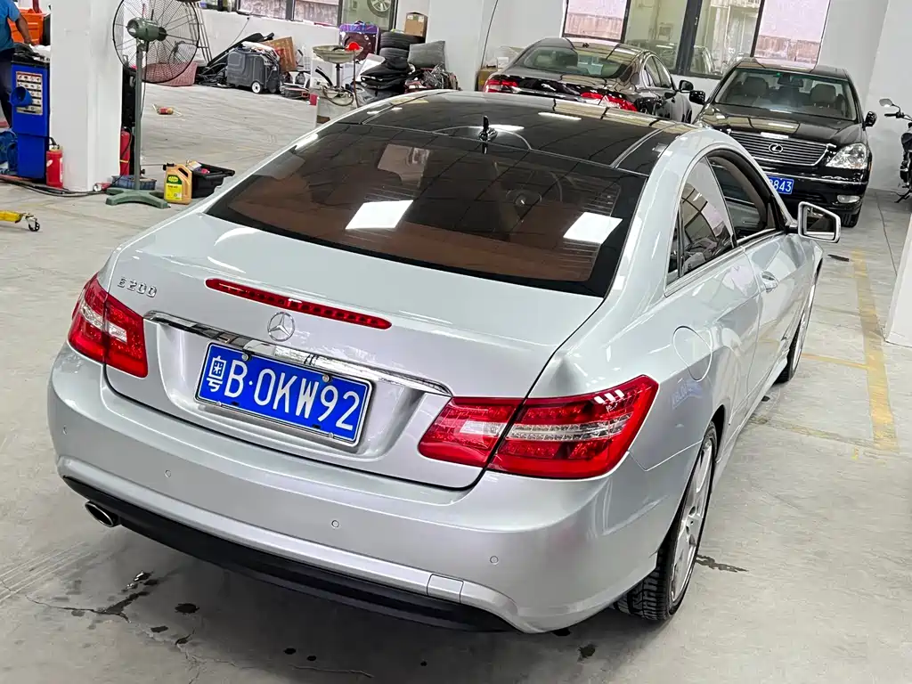 Mercedes-Benz E-Class (Import) — миниатюра 5