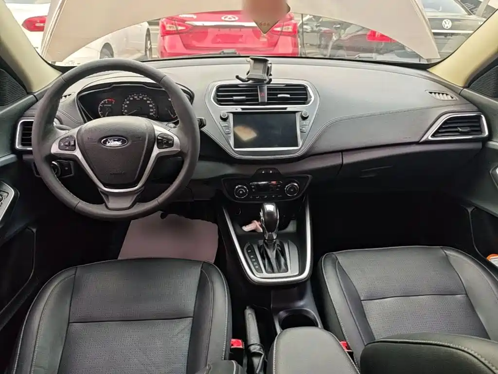 Ford Escort — миниатюра 10