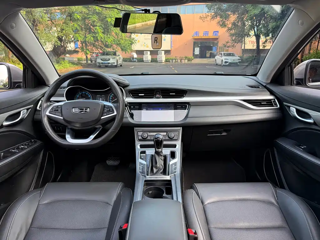 Geely Emgrand — миниатюра 12