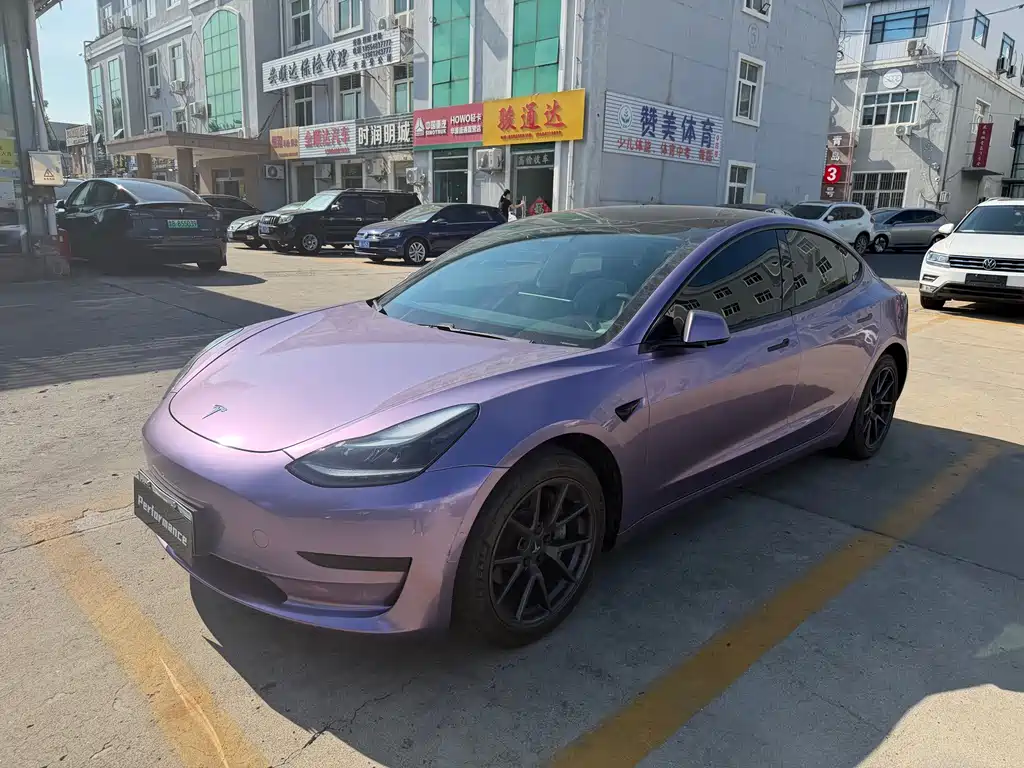 2021 Tesla Model 3 - zdjęcie 1 z 9