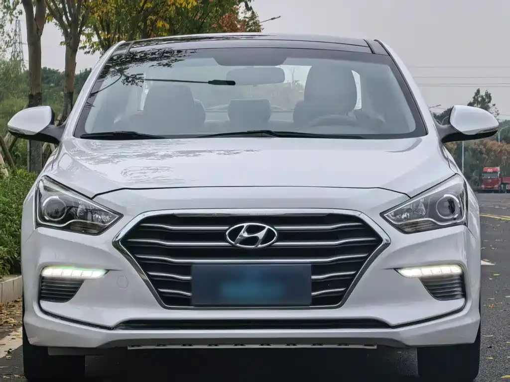Hyundai Mistra — миниатюра 2