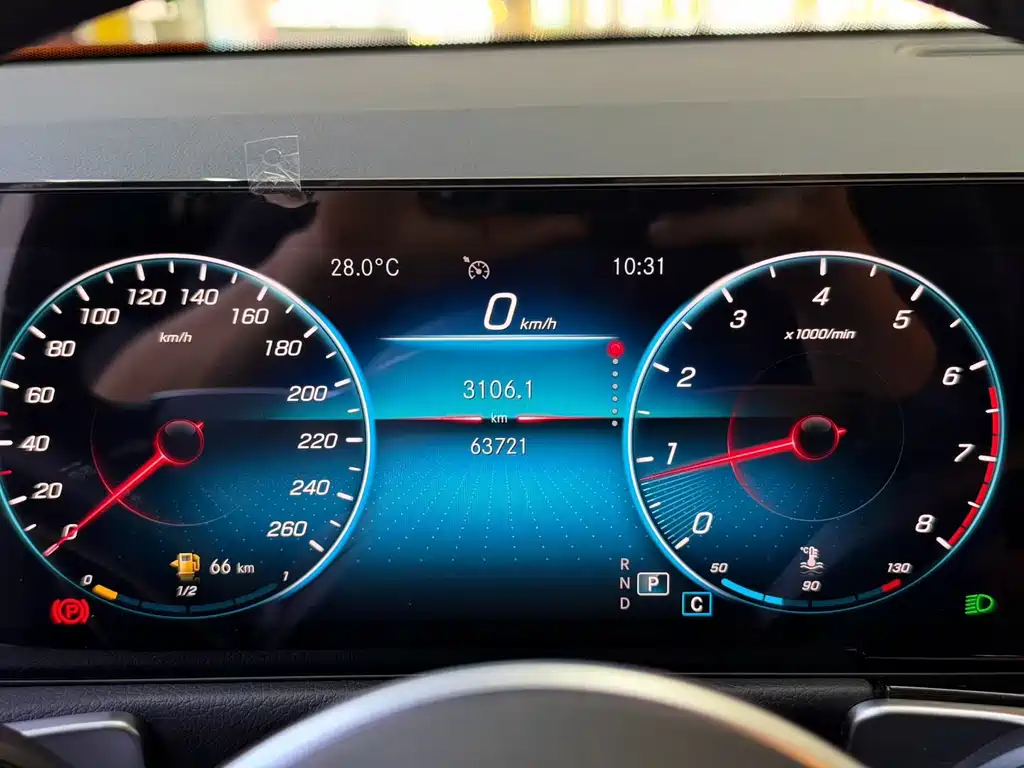 Mercedes-Benz GLB — миниатюра 7
