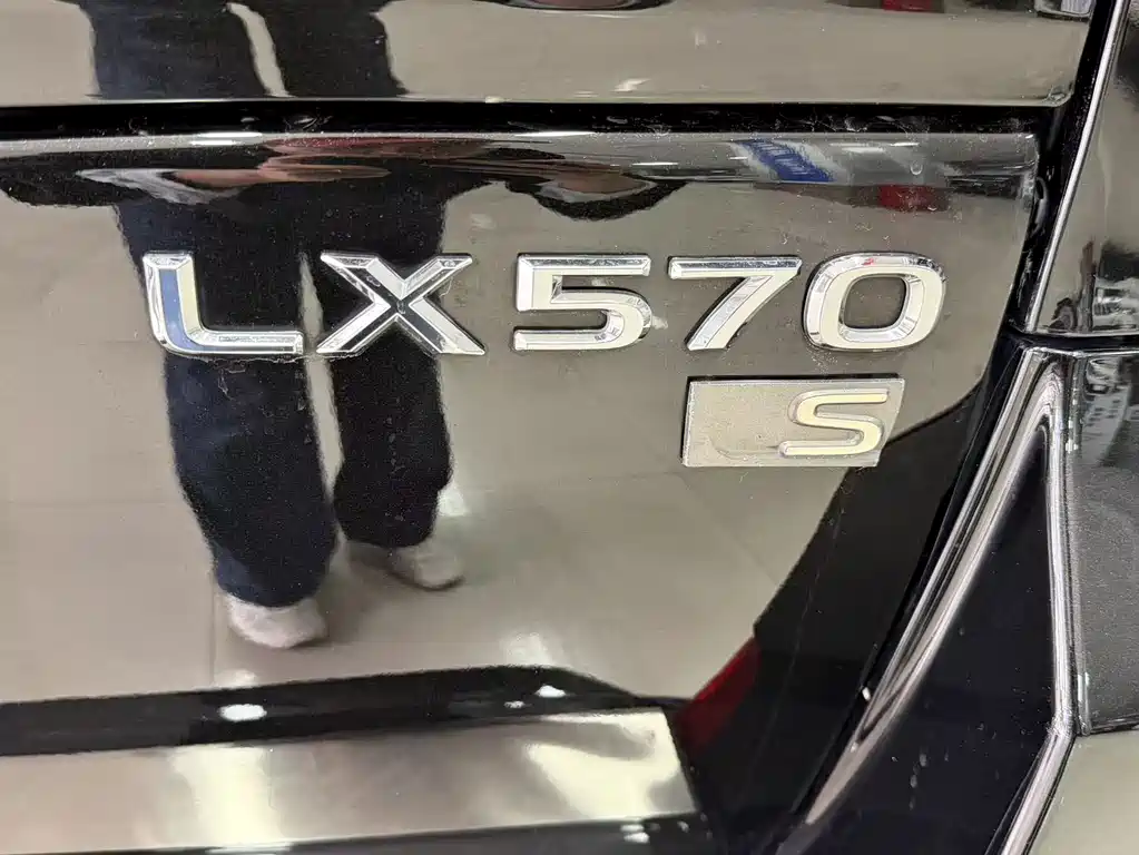 Lexus LX — миниатюра 20