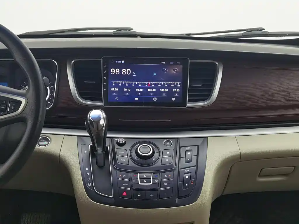 Buick GL8 — миниатюра 12