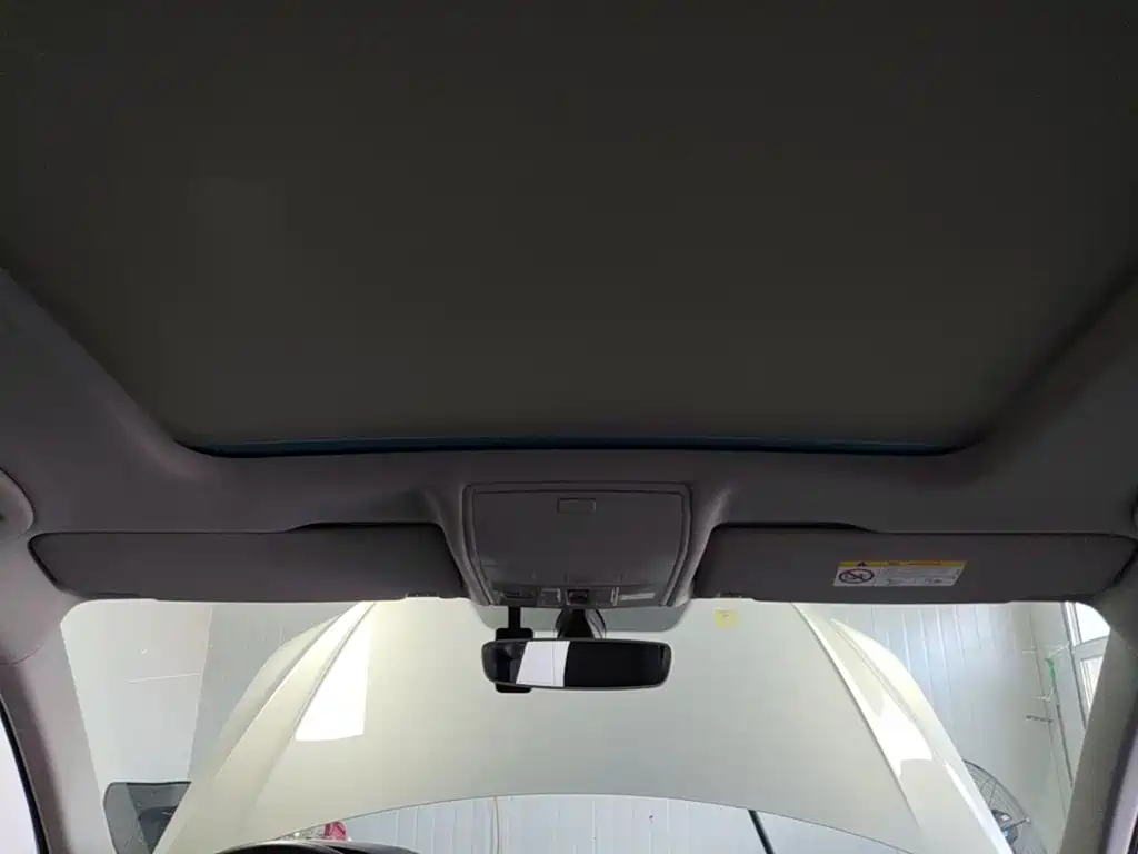 Volkswagen Tiguan L — миниатюра 18