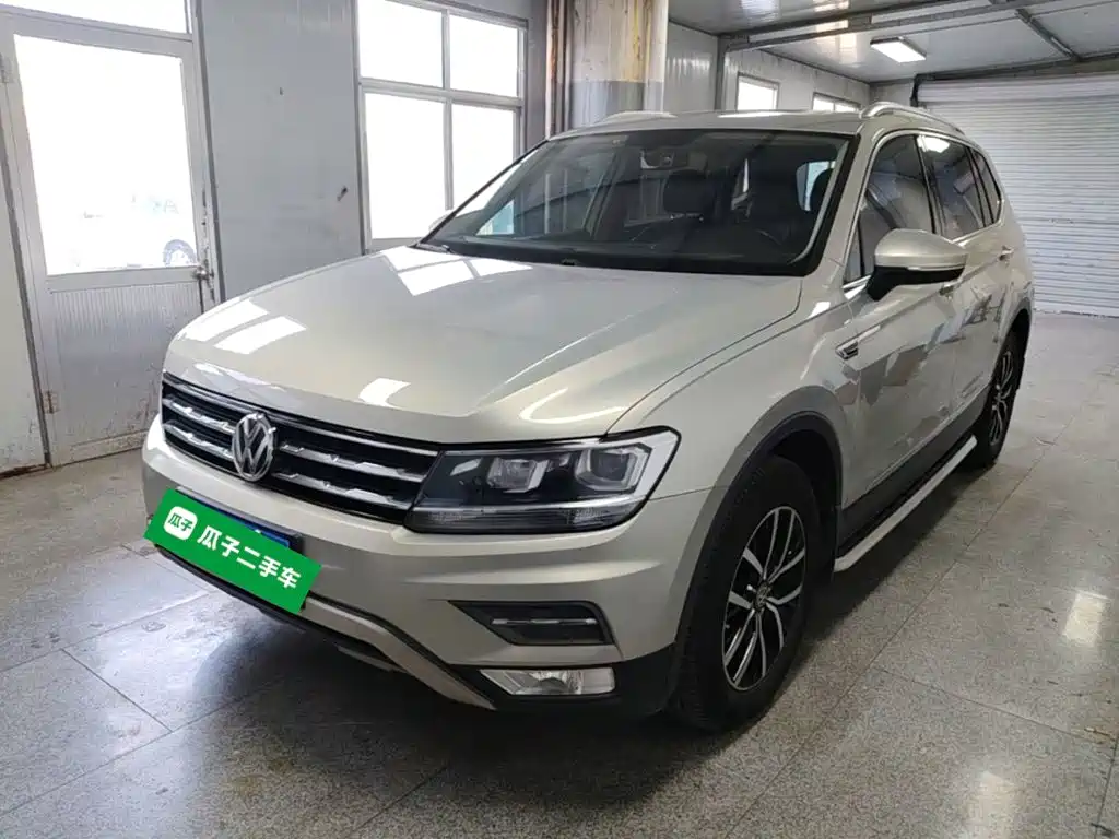 Volkswagen Tiguan L