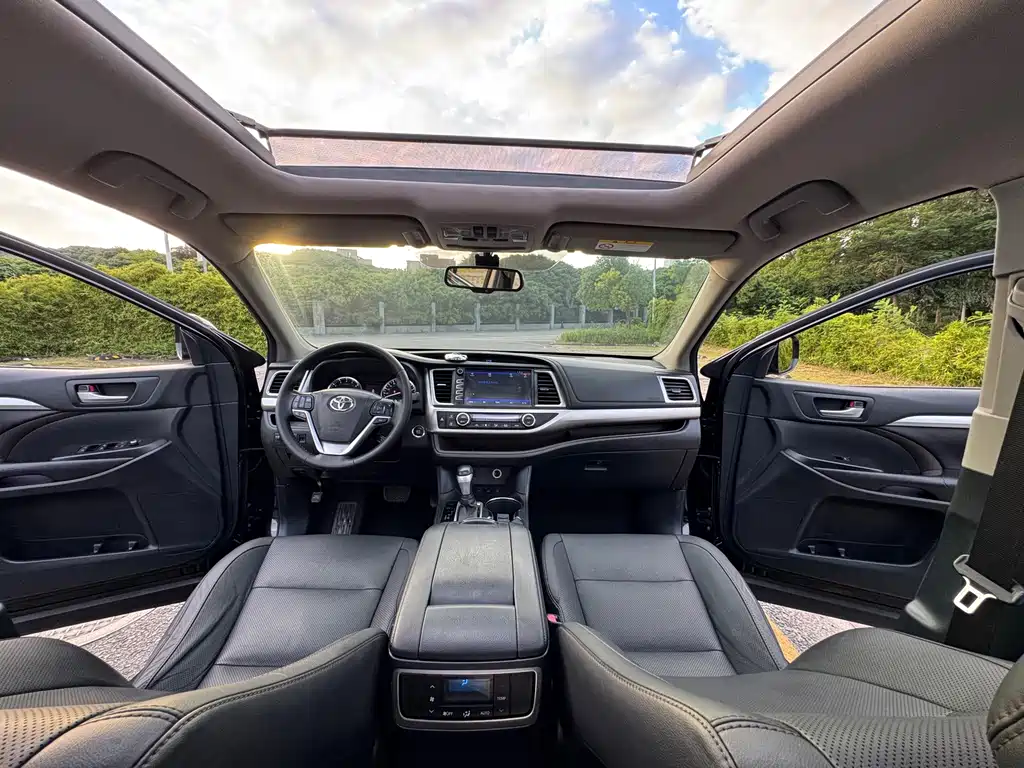 Toyota Highlander — миниатюра 12