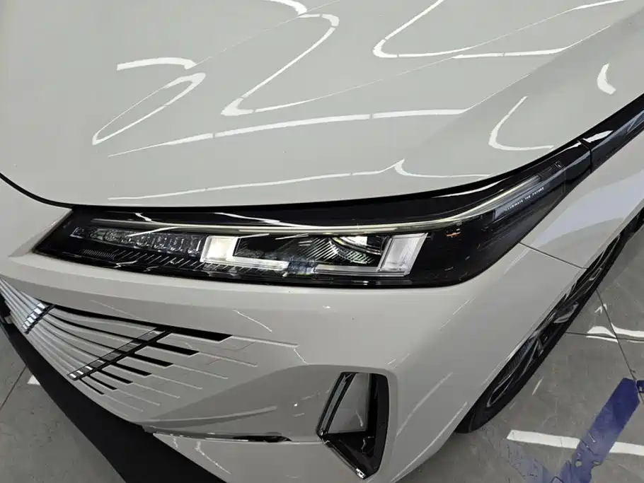 Changan Eado — миниатюра 4