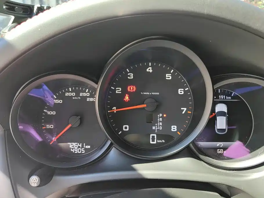 Porsche Macan — миниатюра 14