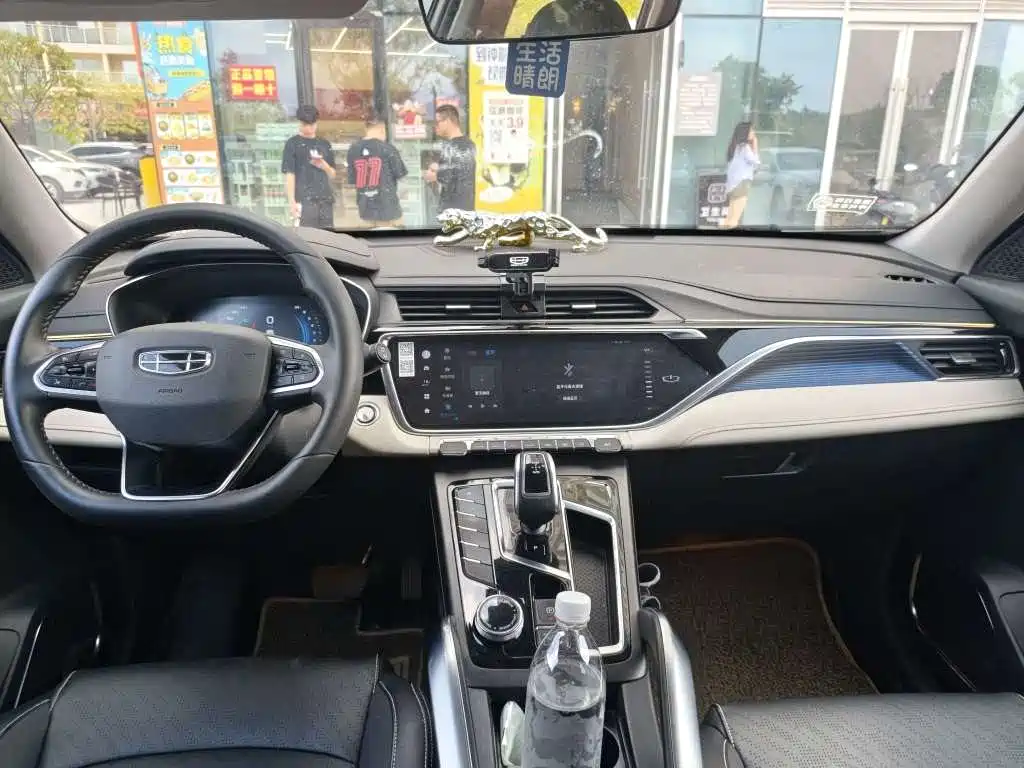 Geely Boyue — миниатюра 8