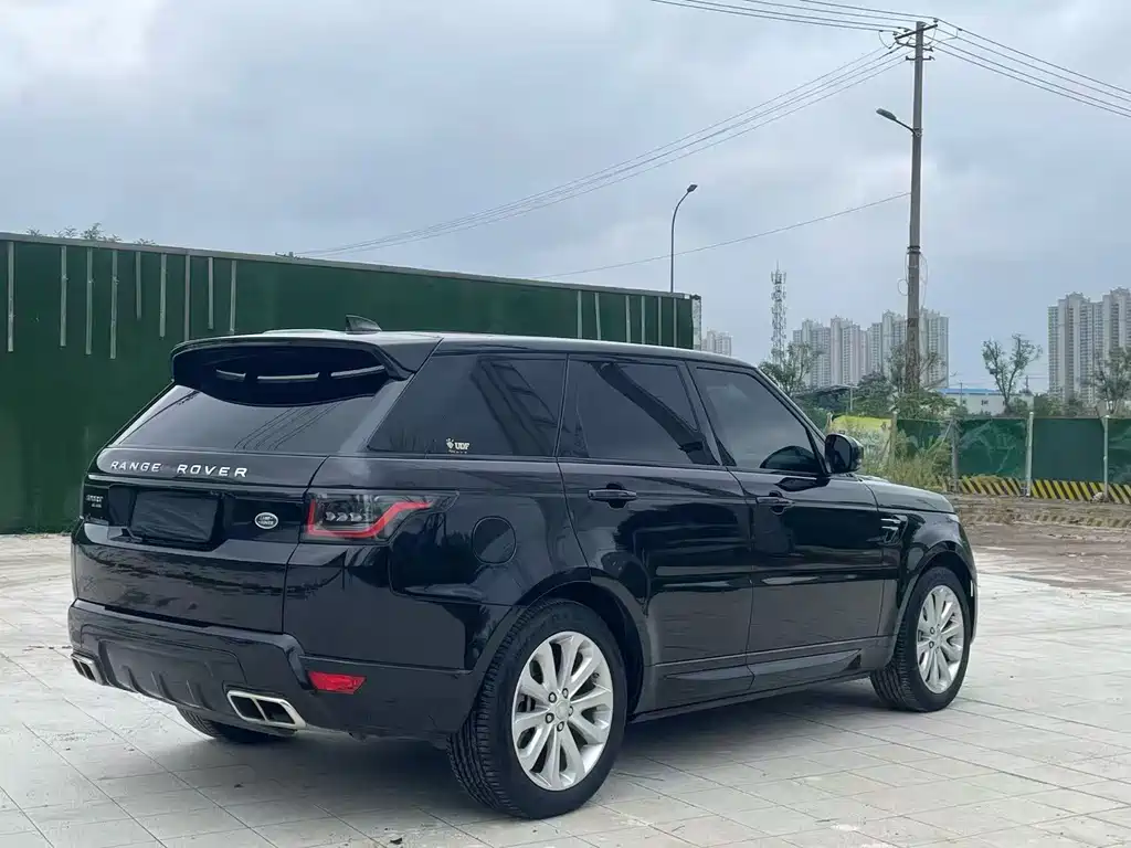 Land Rover Sport PHEV — миниатюра 7