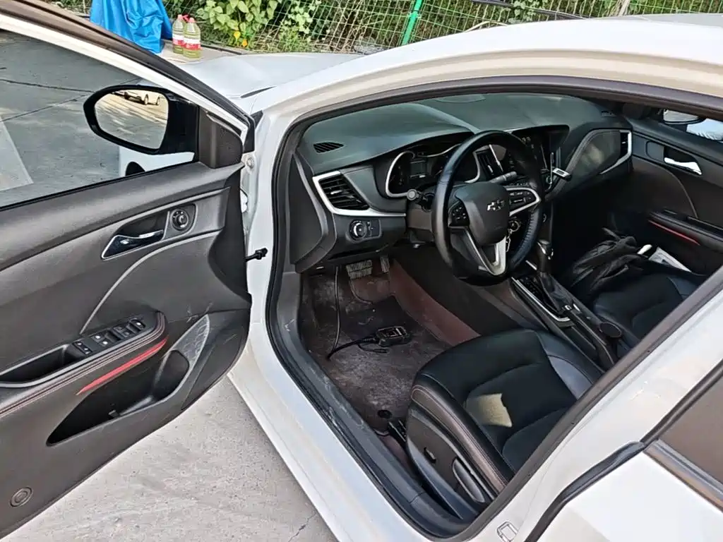 Chevrolet Monza — миниатюра 16