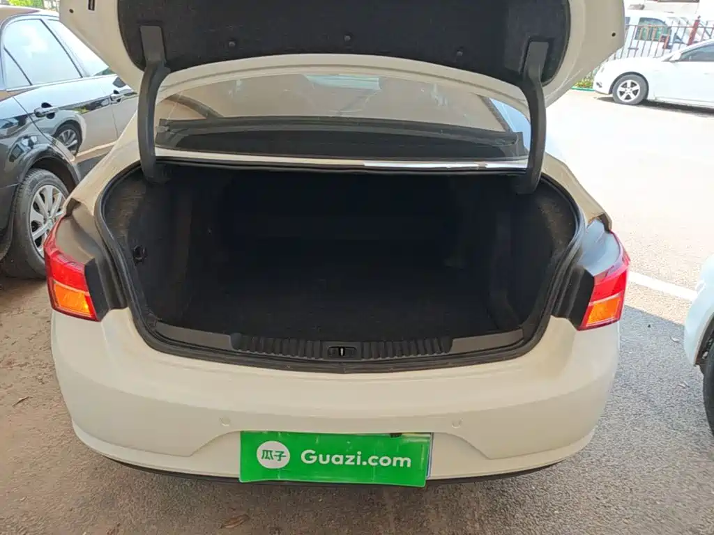 Buick Verano — миниатюра 19
