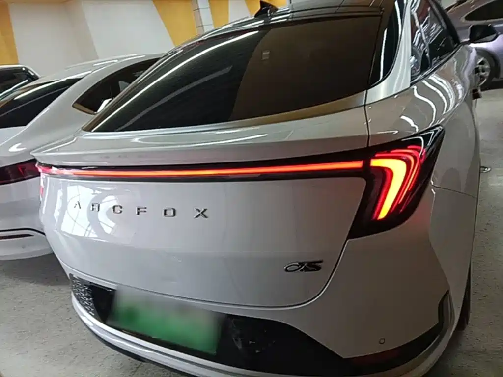 ARCFOX Alpha S — миниатюра 6