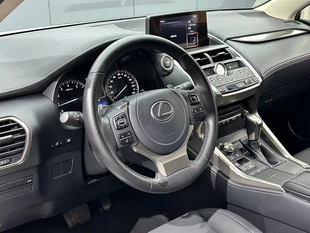 Lexus NX — миниатюра 10