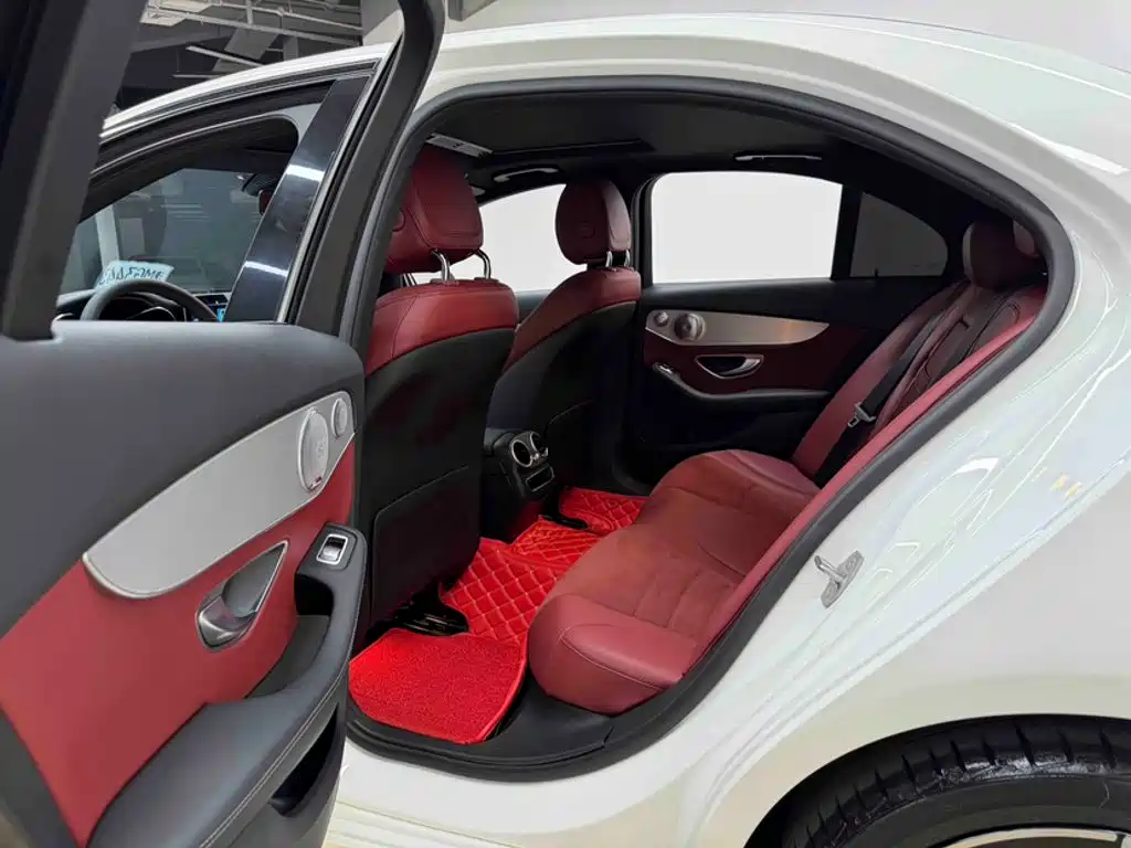 Mercedes-Benz C-Class — миниатюра 22
