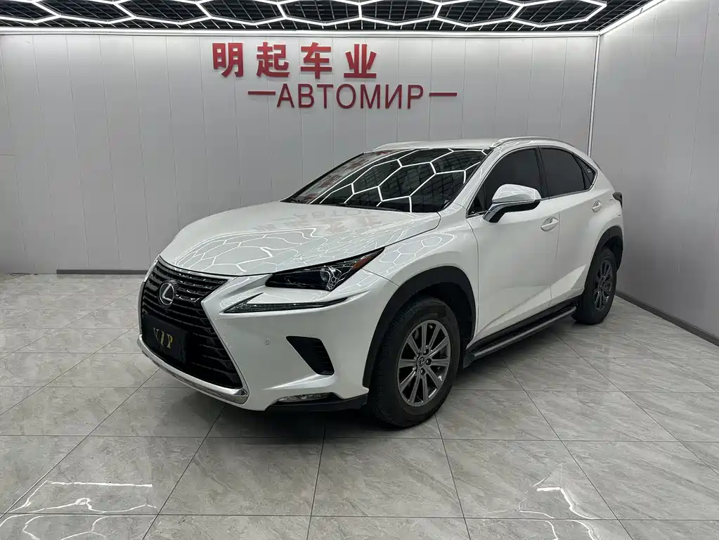 Lexus NX 2021