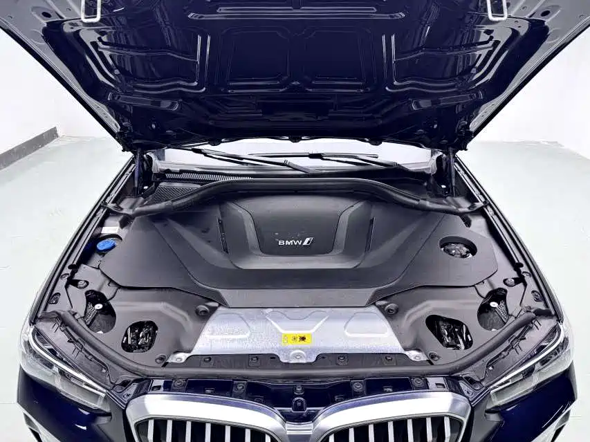 BMW iX3 — миниатюра 9