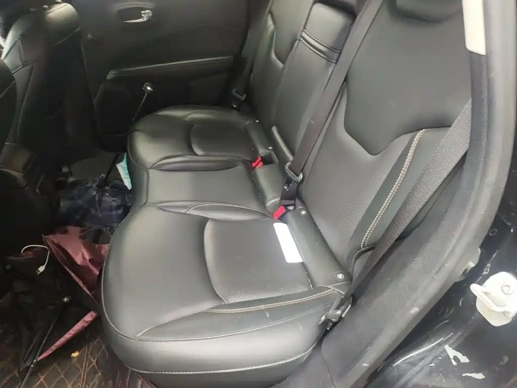 Jeep Compass — миниатюра 15