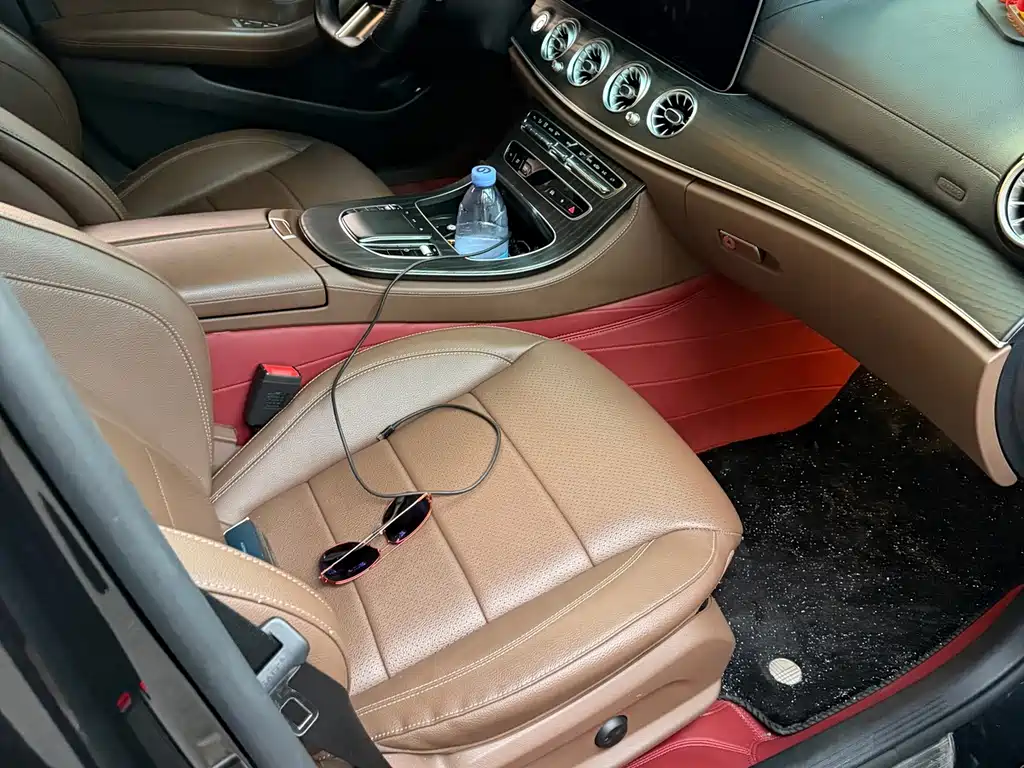 Mercedes-Benz E-Class — миниатюра 4