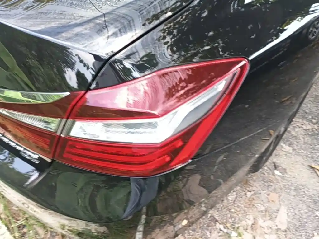 Honda Accord — миниатюра 8