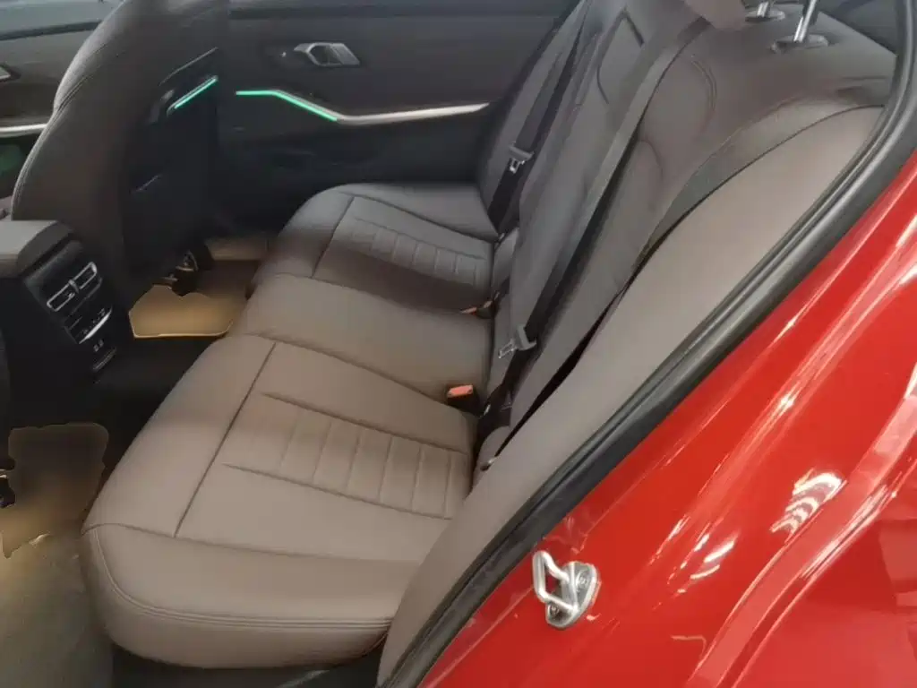 BMW 3 Series — миниатюра 17