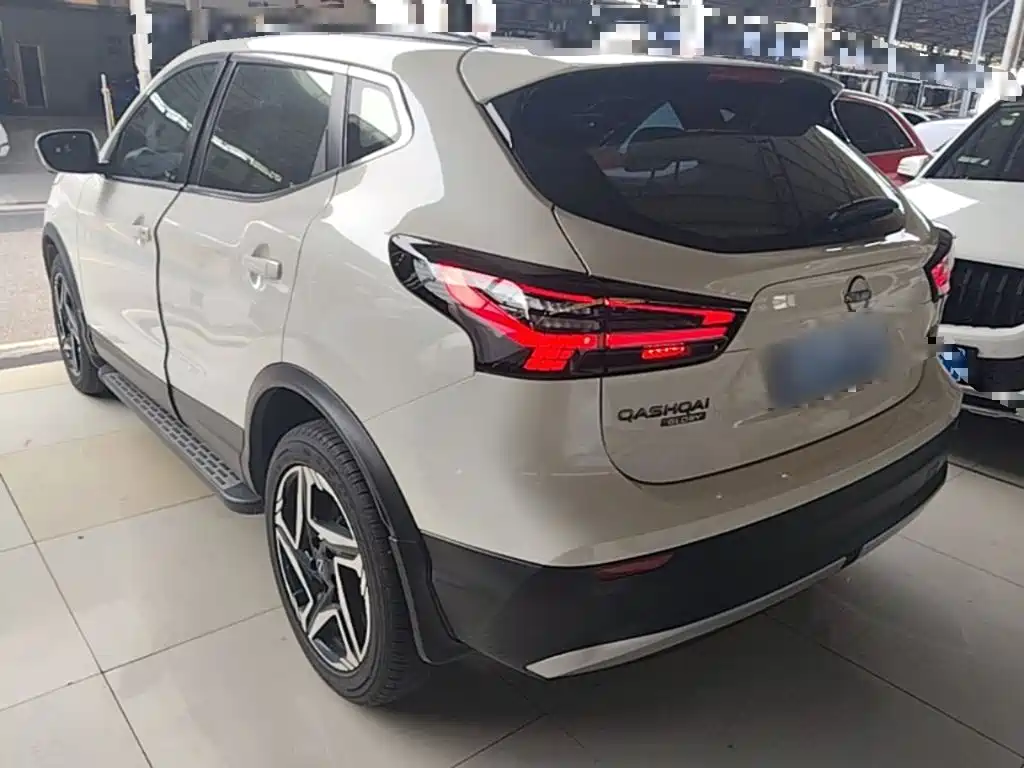 Nissan Qashqai — миниатюра 5
