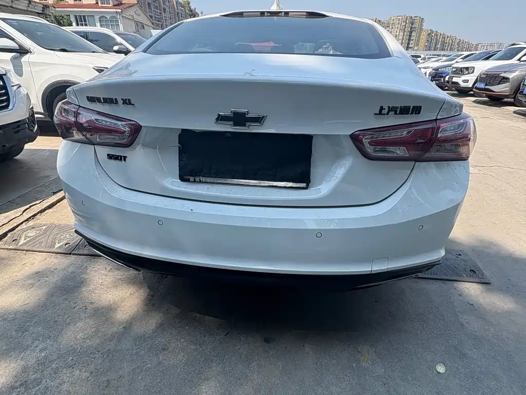 Chevrolet Malibu XL — миниатюра 16
