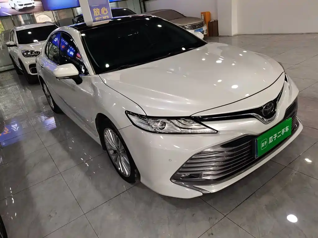 Toyota Camry — миниатюра 22