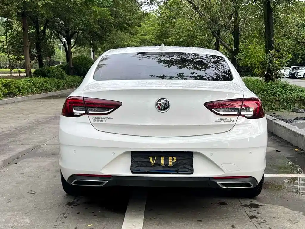 Buick Regal — миниатюра 8