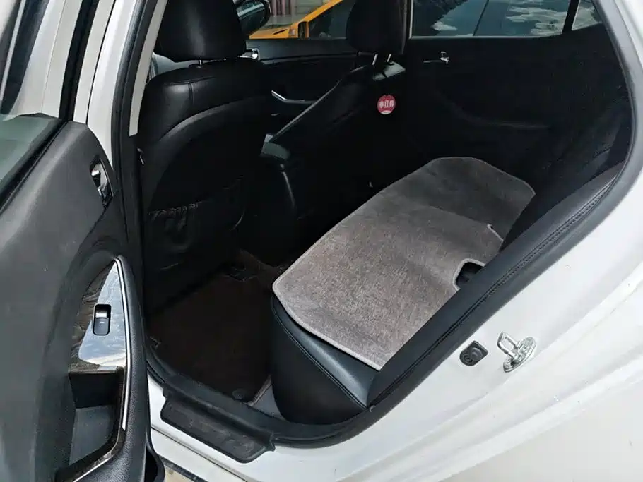 Kia K5 — миниатюра 11