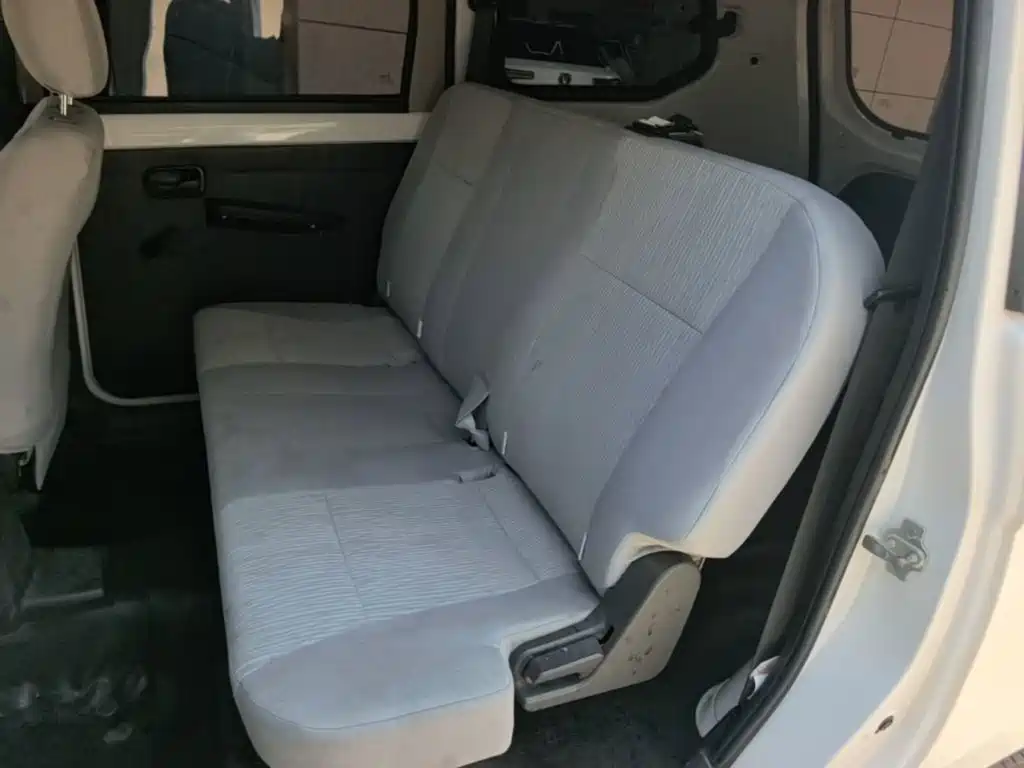 Wuling Hongguang — миниатюра 17