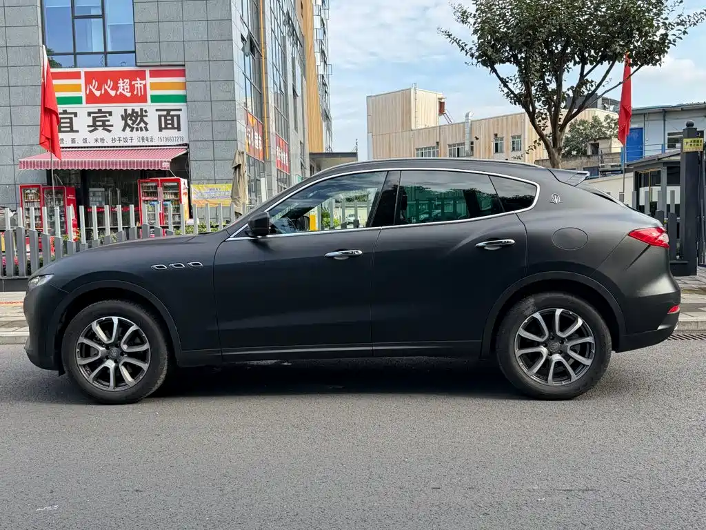 Maserati Levante — миниатюра 3