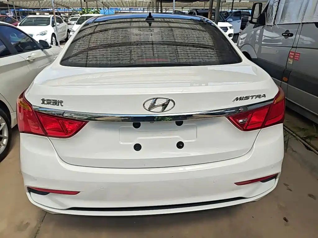 Hyundai Mistra — миниатюра 6