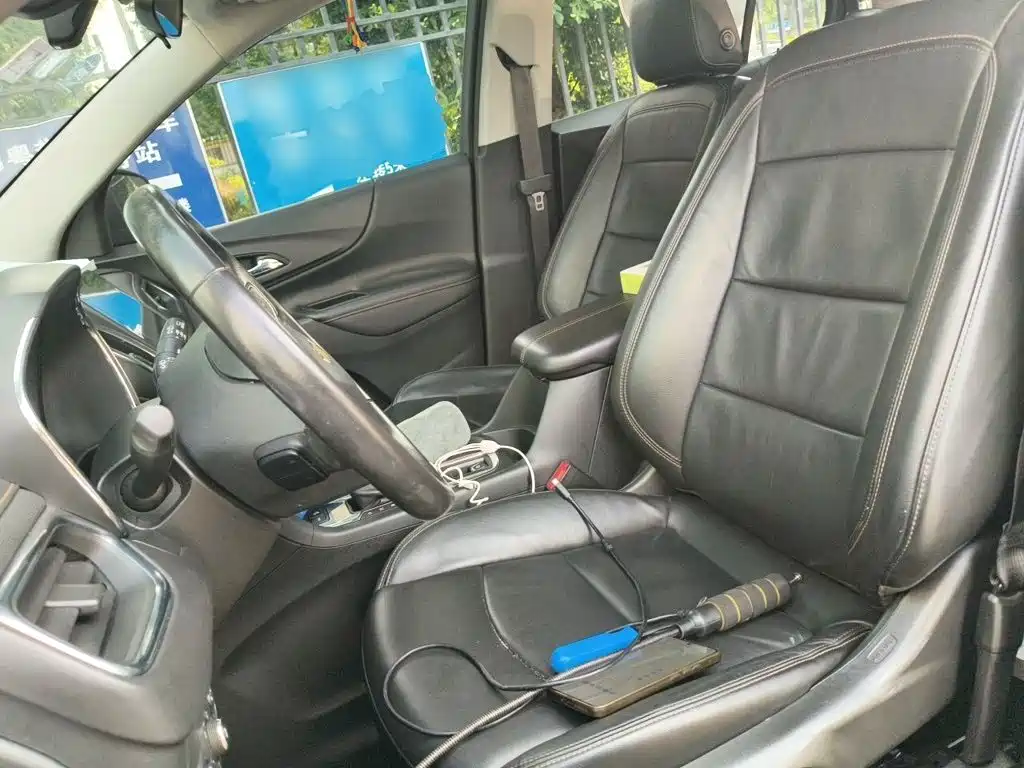 Chevrolet Equinox — миниатюра 8