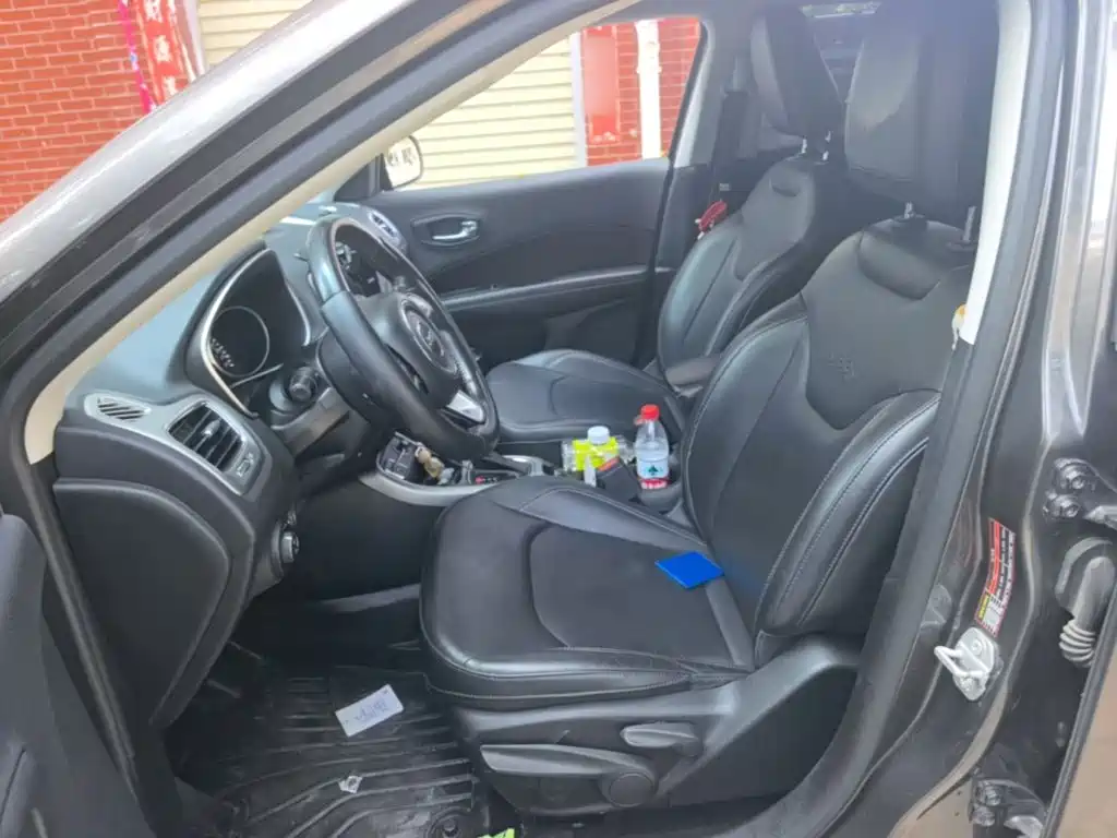Jeep Compass — миниатюра 15