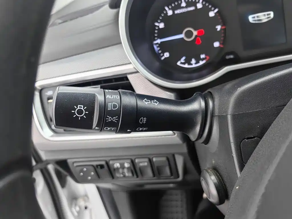 Geely Emgrand GL — миниатюра 21