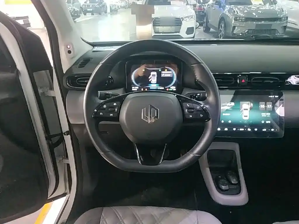 Leapmotor Leapmotor T03 — миниатюра 11