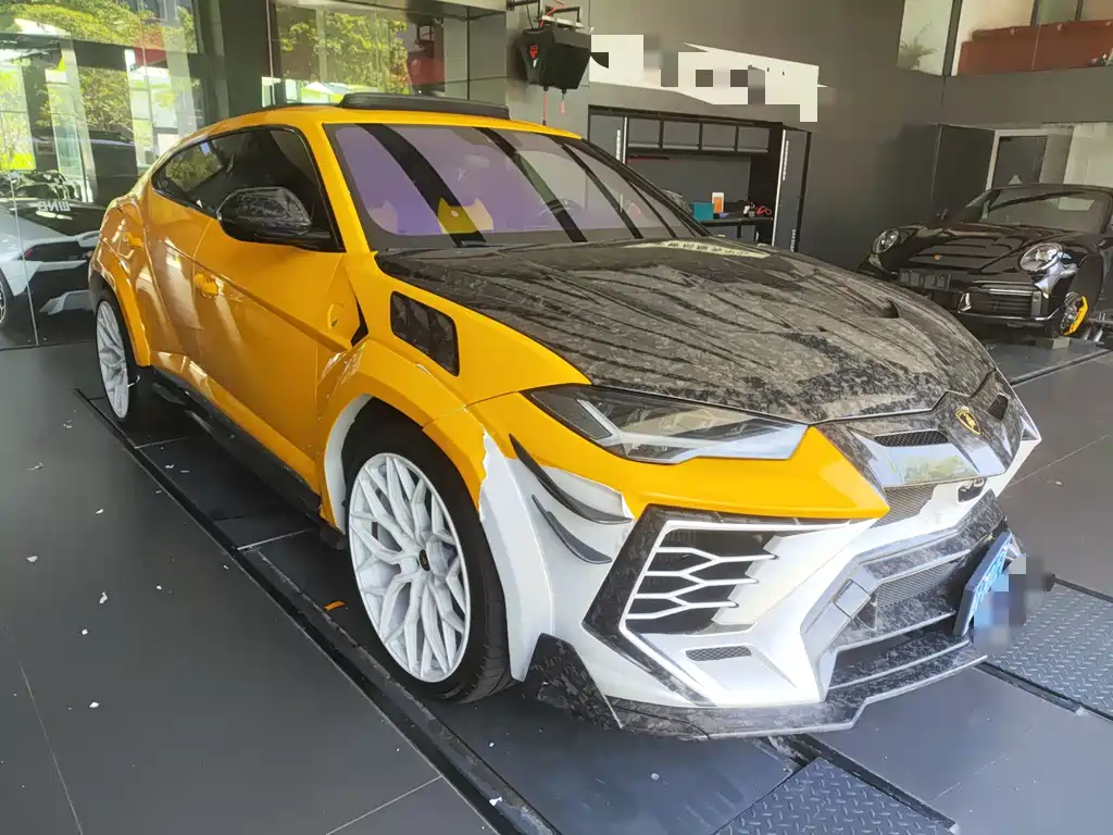 Lamborghini Urus 2018 4.0T V8