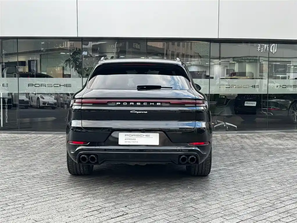 Porsche Cayenne — миниатюра 5