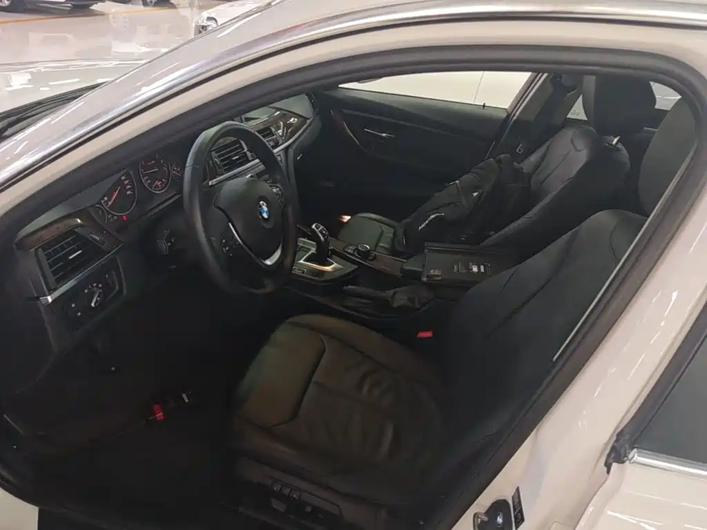 BMW 3 Series — миниатюра 15
