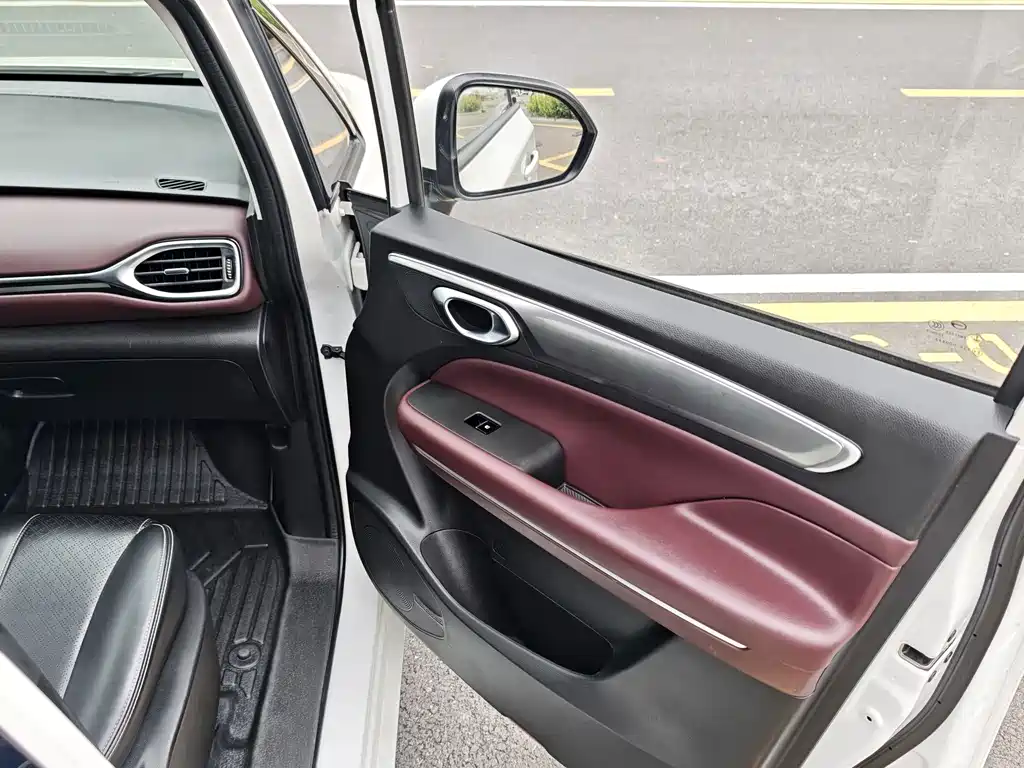 GAC Motor Trumpchi M6 — миниатюра 18